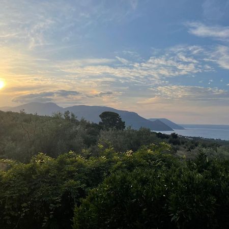 Panoramic View Summerhouse Loukissia Екстериор снимка