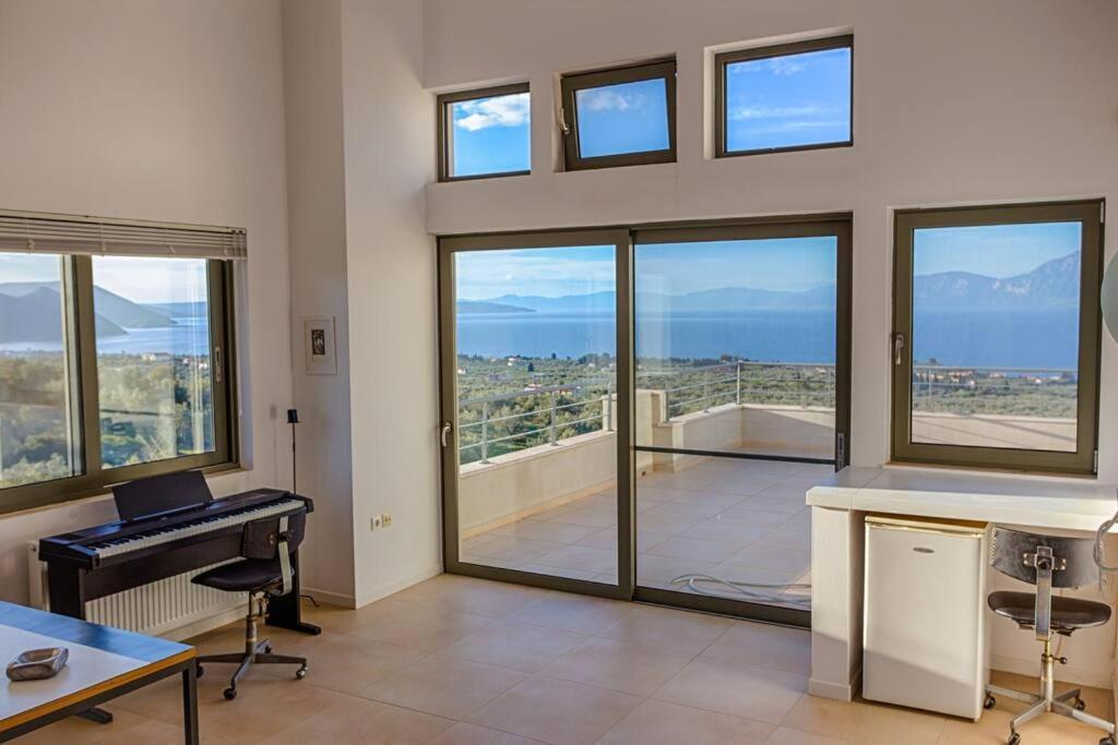 Panoramic View Summerhouse Loukissia Екстериор снимка