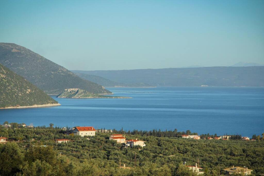 Panoramic View Summerhouse Loukissia Екстериор снимка