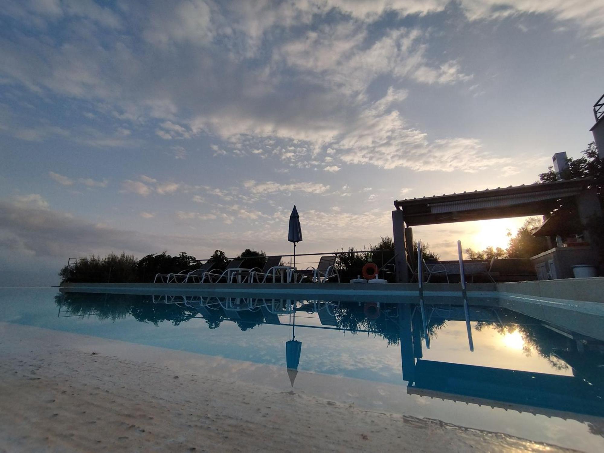 Panoramic View Summerhouse Loukissia Екстериор снимка